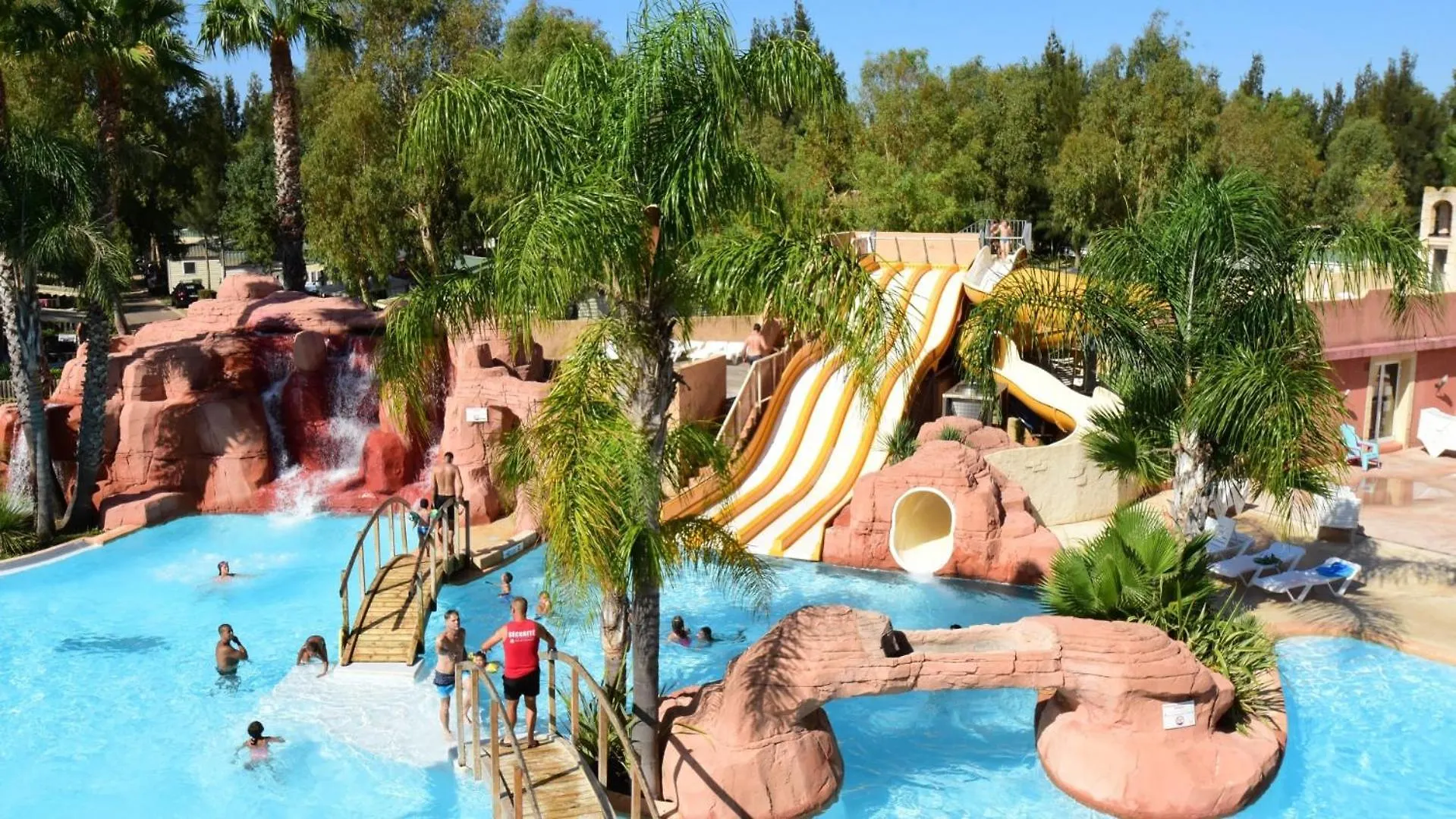 Camping Les Palmiers Hyères مكان تخييم